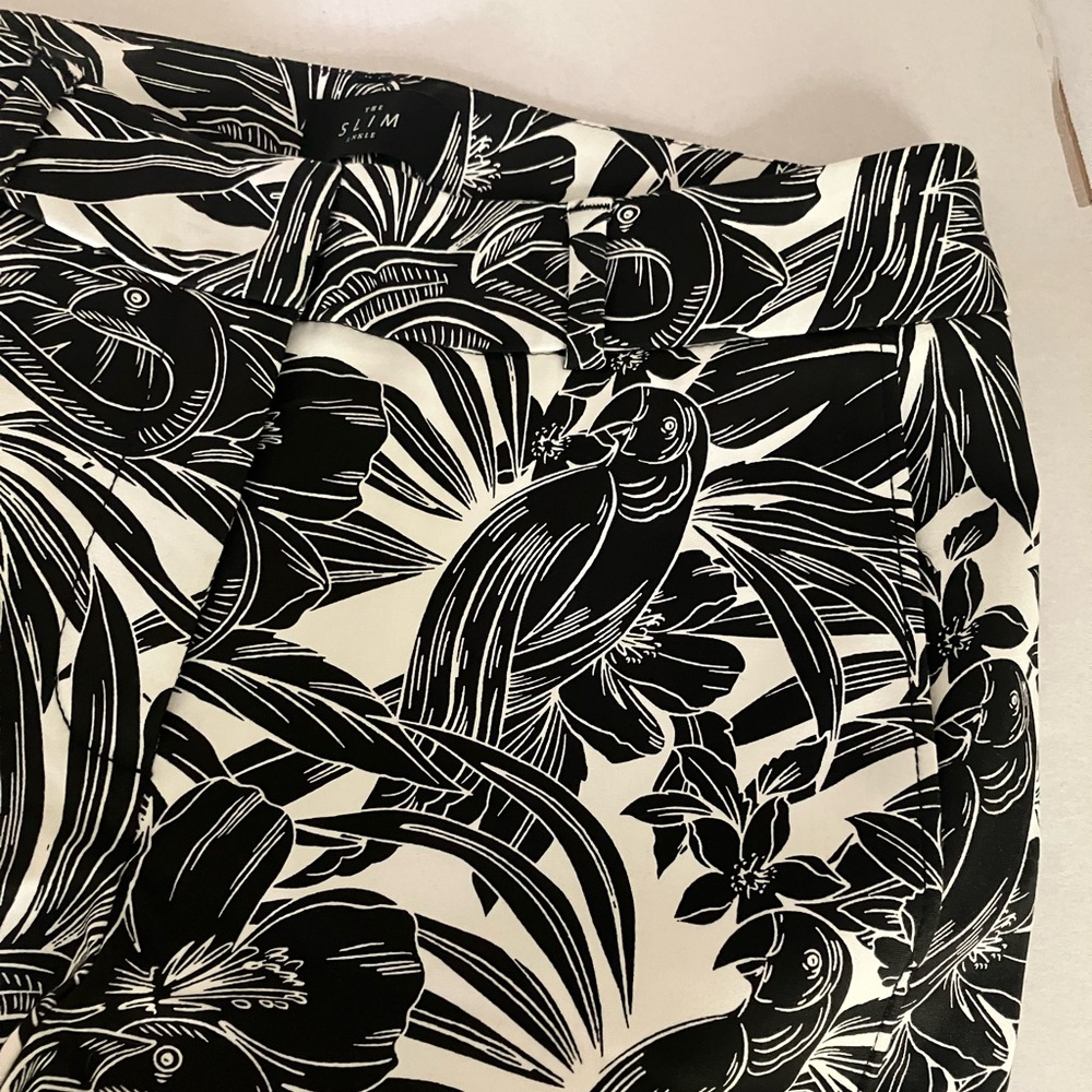 White House Black Market  Slim Ankle Pant